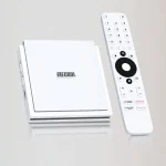 MECOOL KM2 PLUS Deluxe box and remote