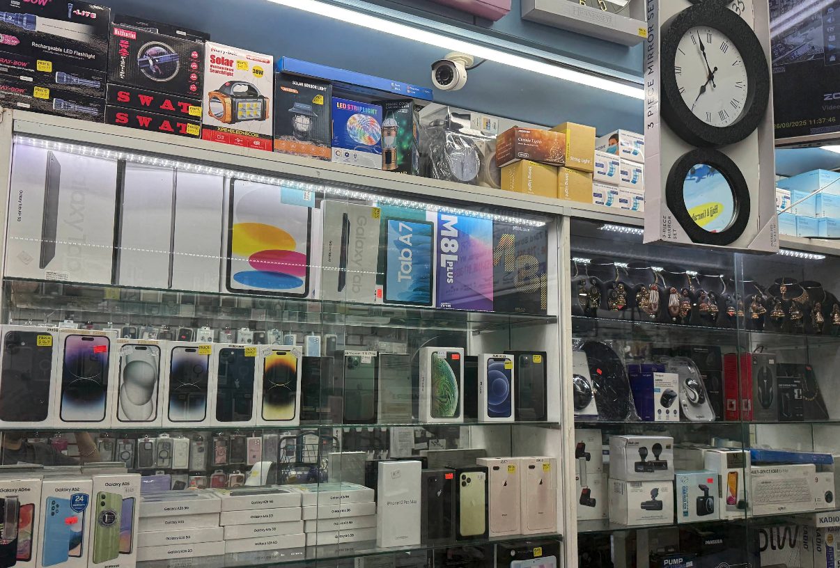 Inside the Massive Wireless Store
