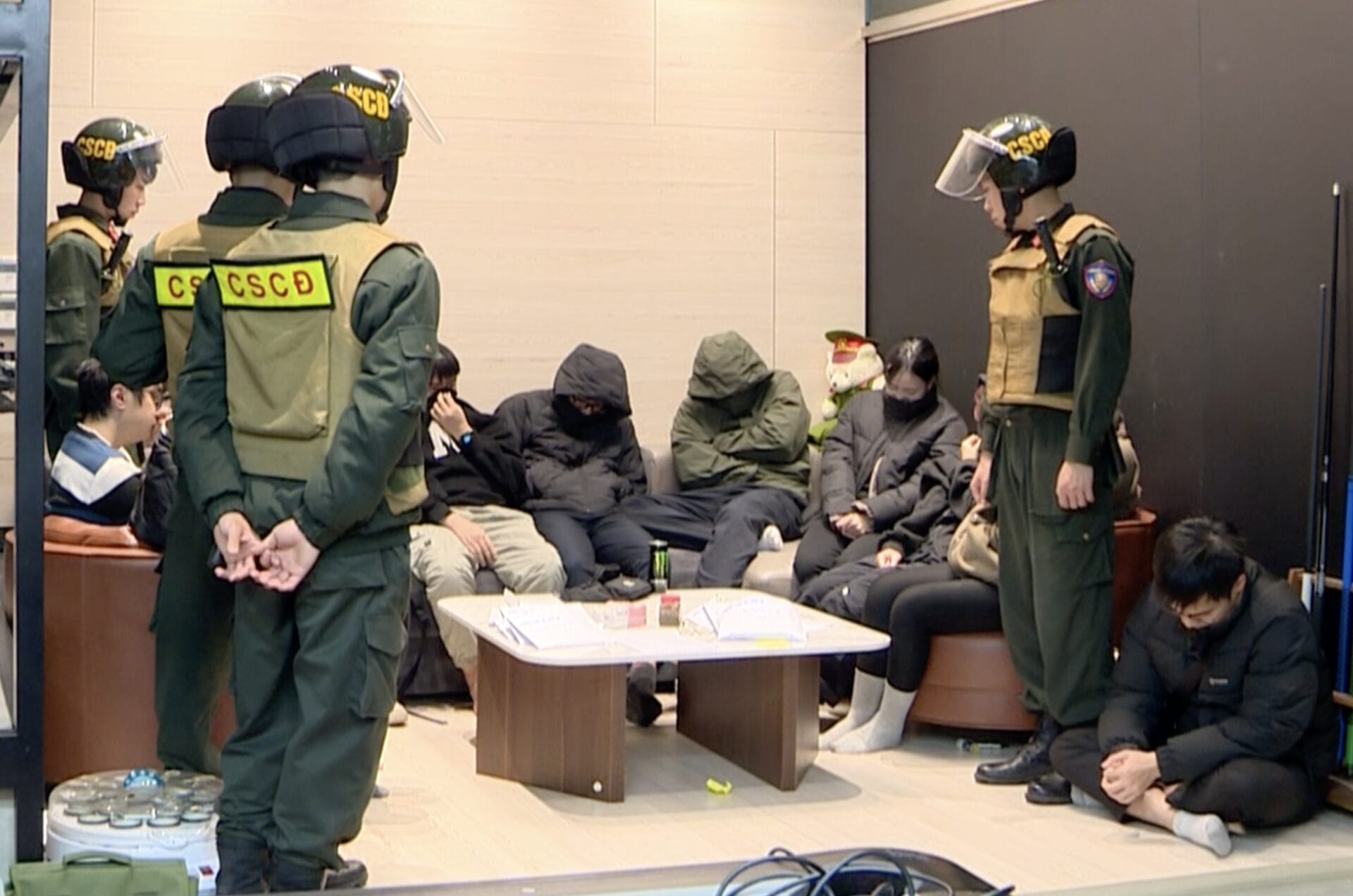 Vietnam Police Raiding the Headquarters of Xoi Lac TV